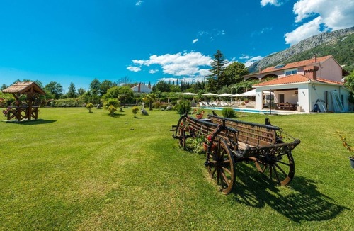 Konavle Villa | Excellent Konvale Villa | Four Bedrooms | Villa Thousand Roses | Hot Tub | Sauna