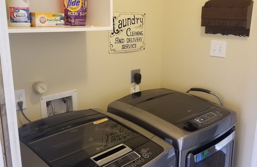Central Southwest House | Excellent Location for Family/Company
