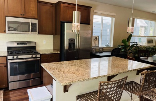 West Haven-Sylvan House | Excellent location, minutes to portland downtown. New, Private , serene