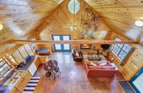Broken Bow Cabin | Excellent location! Pond View Near Beavers Bend
