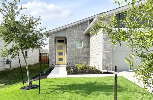 McNeil House | Excellent Location Private Safe New Construction Austin Fenced Yard