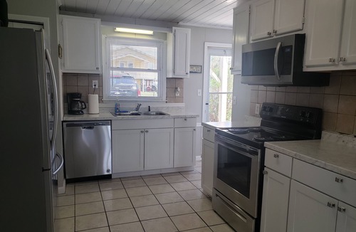 Holden Beach House | Excellent location! Short walk to beach.Lower canal home. Wk 6/21-6/28 available
