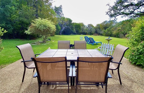 Waco House | Excellent Rental for Family, Events, Girls Trip or Magnolia Silos or Baylor Univ