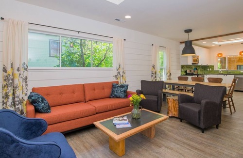 Mississippi District House | Excellent walkable location - Bright & Modern, Pets Welcome!