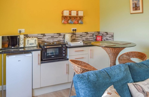 Halvergate Cottage | Excellent walking direct from the doorstep.