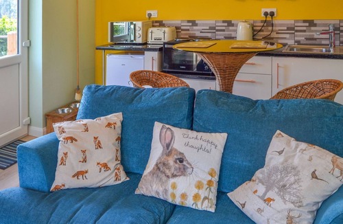 Halvergate Cottage | Excellent walking direct from the doorstep.