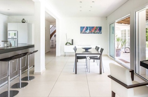 Saint-Clement-de-Riviere Villa | Exceptional renovated provencal villa with pool