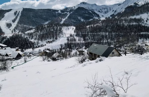 Saint-Etienne-de-Tinee Ski Chalet | Exceptional chalet Auron 330 M2