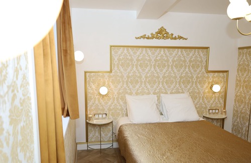 Villefranche-sur-Saone Apartment | Exceptional apartment with jacuzzi