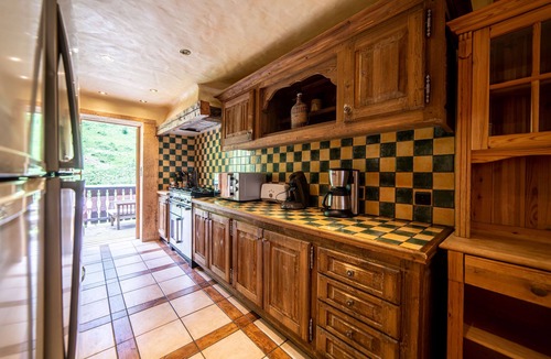 Champagny-en-Vanoise Ski Chalet | 🏔️ Exceptional chalet, 350 m² – sleeps 18 – Jacuzzi, sauna & panoramic view