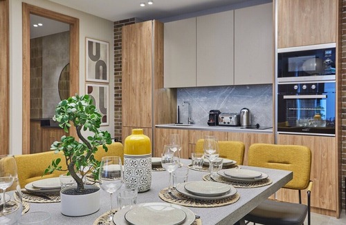 18th Arrondissement Apartment | Exceptional apartment near Montmartre 10 people