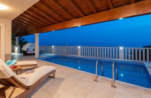 Blato Villa | Exceptional Beachfront Holiday Villa on Korčula Island