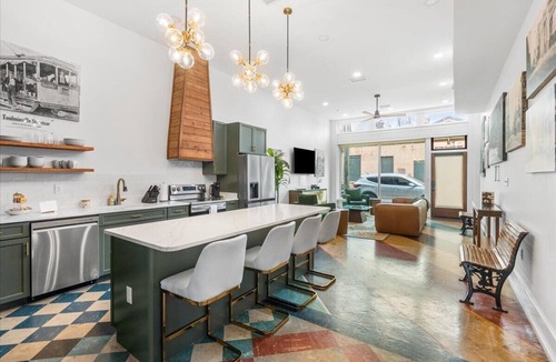 Central Business District Apartment | Exceptional Boutique Home, Downtown with Secure Gated Parking