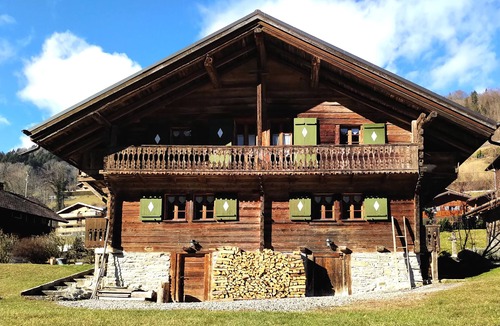 Troistorrents Ski Chalet | Exceptional chalet with charm and plenty of space