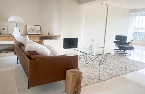 Quartier de la Porte-Saint-Denis Apartment | Exceptional duplex- Paris Centre