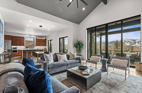 Park Meadows House | EXCEPTIONAL FAMILY HOME - CLOSE TO BOTH PC RESORT BASES