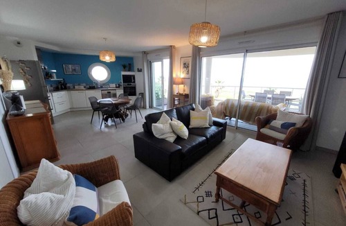 Sainte-Marie-la-Mer Apartment | Exceptional seafront view in Sainte-Marie-la-mer (66470).