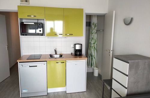 Pornichet Apartment | Exceptional location for this south oriented studio and facing the sea