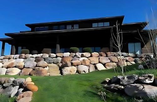 Wolf Creek House | Exceptional luxury 9 bdr 11 bath