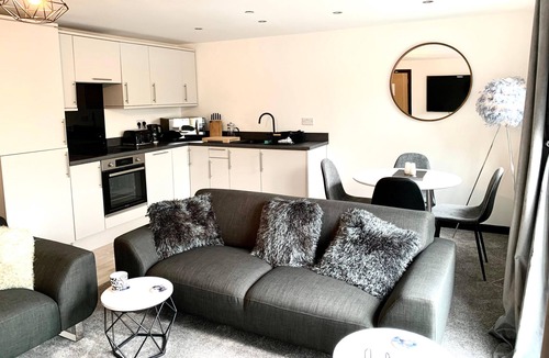 Todmorden Apartment | Exceptional Modern New Apartment