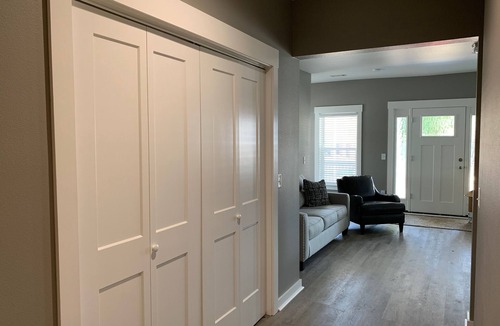 Siloam Springs Apartment | Exceptional Option in Downtown Siloam Springs - Comfort. Convenient. Clean.