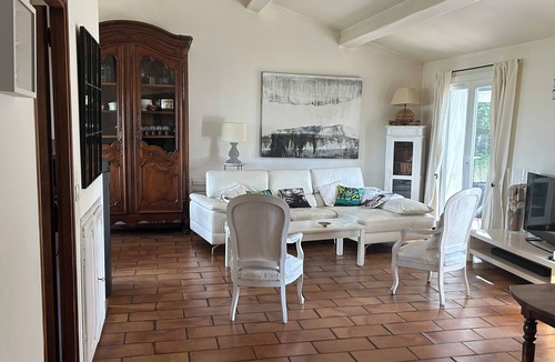 Trets House | Exceptional - Property with full view of Mont Ste Victoire