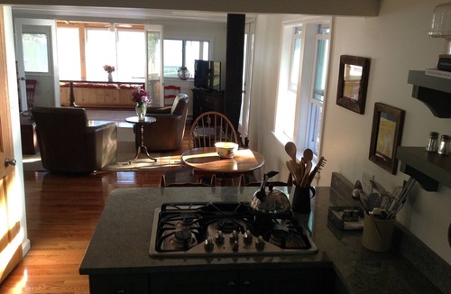 Surry Cottage | Exceptional Toddy Pond Cottage with C/A