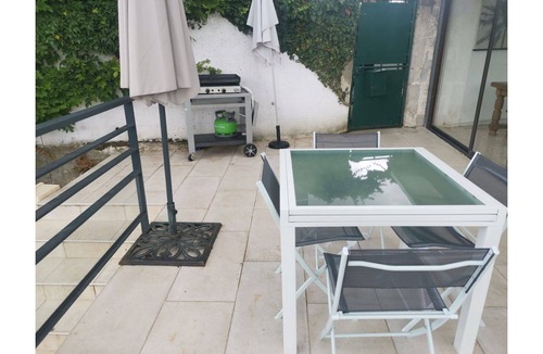 Nesle-la-Reposte House | Exceptional view of the forest