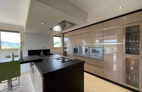 Ucel House | Exceptional Villa with Private Pool, Jacuzzi and Air Conditioning