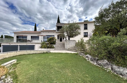 Ucel House | Exceptional Villa with Private Pool, Jacuzzi and Air Conditioning