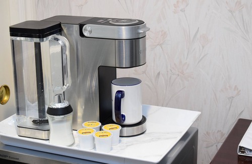 Saratoga Villa | Exceptionally private Suite in Saratoga’s Upscale area.