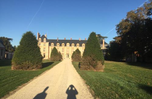 Abondant Apartment | Exceptionnel Château près de Paris