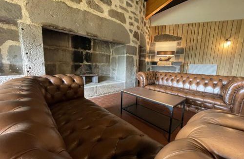 Saint-Jacques-des-Blats Apartment | Exceptionnel Loft