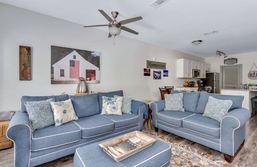 Downtown Chattanooga Apartment | Exchange at Cameron Harbor, Downtown Chattanooga!