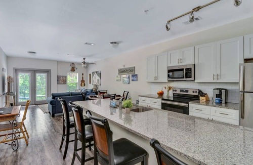 Downtown Chattanooga Apartment | Exchange at Cameron Harbor, Downtown Chattanooga!