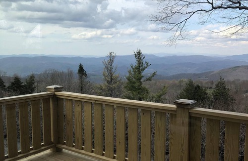 Beech Mountain House | Exclamation Point! nMountain Modern Townhouse with Endless Long Range Views