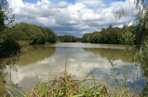 Saint-Aubin-des-Chateaux House | Exclusive 4 acre Fishing Lakes With mobile home (£100 per wk) and bait cabin