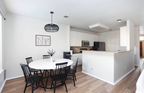 Cross Mountain House | Excluse Hideaway in Leon Springs! Luxury Living at it's Finest