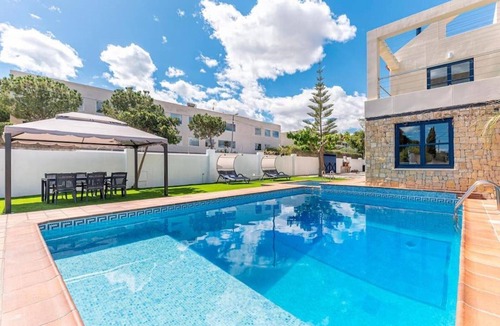 Vista Hermosa Villa | Exclusiva Villa a 10 min de la Playa