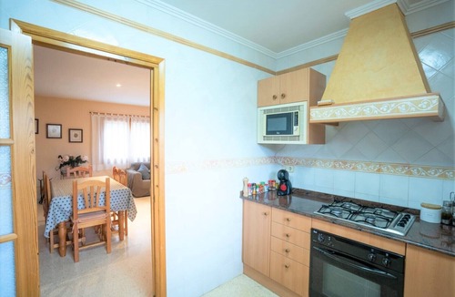 Calafat Ski Chalet | Exclusiva Villa con Piscina, Barbacoa y Jardín: Disfruta de la Estancia Perfecta