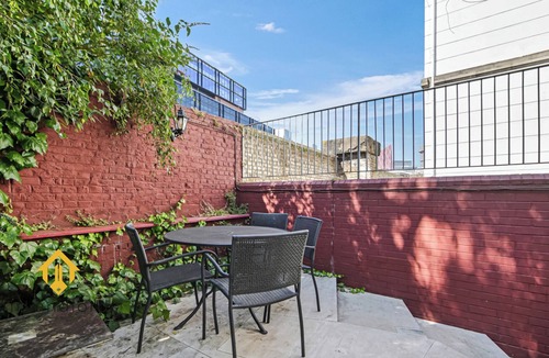 Warwick Apartment | Exclusive 1 bedroom Flat near Victoria Station