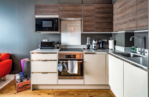 Harlington Apartment | Exclusive 1Bed Apartment for High-End Clients