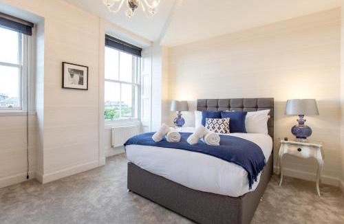 West End Apartment | Exclusive 2 Bed, Free Private Parking, in West End