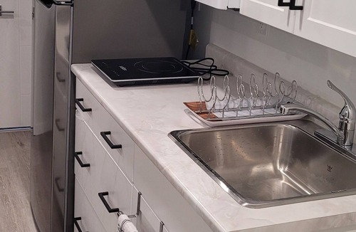 Winnipeg House | EXCLUSIVE 2-BED PRIVATE COZY BASEMENT