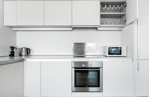 Sydhavnen Apartment | Exclusive 2BR in "Metropolis" architectural building, w/ city and harbour views