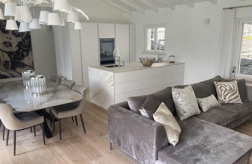 Ronco sopra Ascona Villa | Exclusive 4 1/2 bedroom villa, with 2 parking, swimming pool.