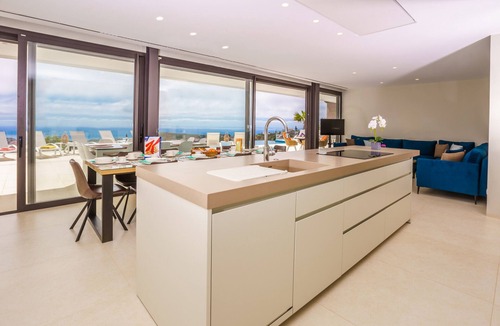 Cumbre del Sol Villa | Exclusive 5 Bedroom with Sea Views