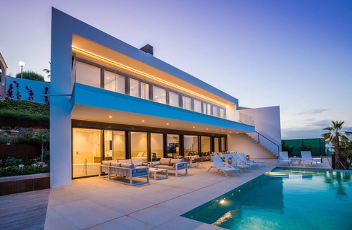 Cumbre del Sol Villa | Exclusive 5 Bedroom with Sea Views