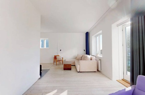 Tarbaek Apartment | Exclusive 94 m² villa apartment with sea views and the forest Dyrehaven
