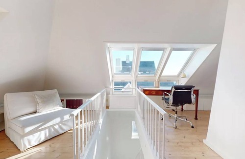 Tarbaek Apartment | Exclusive 94 m² villa apartment with sea views and the forest Dyrehaven